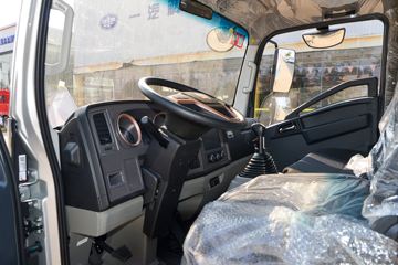 ����HOWO�Ῠ����M3 2.3L���� 148���� ������8�� 4.15���Ű������ῨͼƬ
