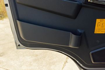 ����HOWO�Ῠ����M3 2.3L���� 148���� ������8�� 4.15���Ű������ῨͼƬ