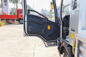 ����HOWO�Ῠ����M3 2.3L���� 148���� ������8�� 4.15���Ű������ῨͼƬ
