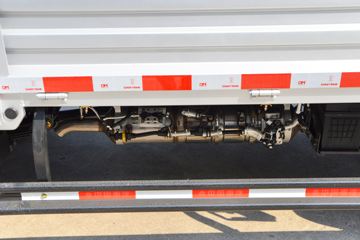 ����HOWO�Ῠ����M3 2.3L���� 148���� ������8�� 4.15���Ű������ῨͼƬ
