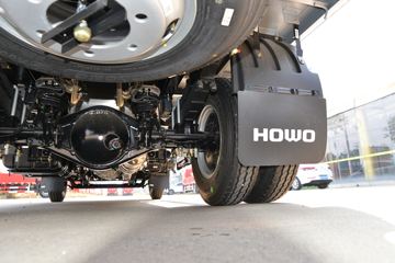 ����HOWO�Ῠ����M3 2.3L���� 148���� ������8�� 4.15���Ű������ῨͼƬ