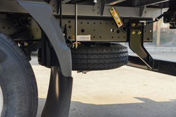 ����HOWO�Ῠ����M3 2.3L���� 148���� ������8�� 4.15���Ű������ῨͼƬ