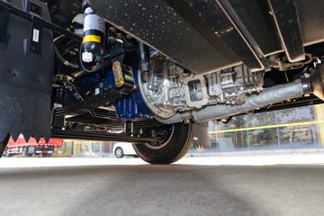 ����HOWO�Ῠ����M3 2.3L���� 148���� ������8�� 4.15���Ű������ῨͼƬ