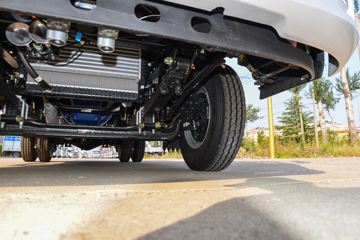 ����HOWO�Ῠ����M3 2.3L���� 148���� ������8�� 4.15���Ű������ῨͼƬ