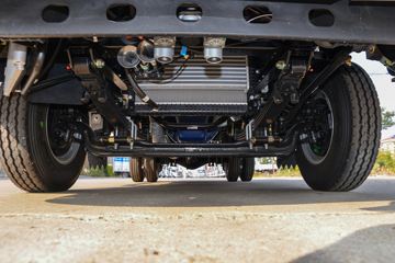 ����HOWO�Ῠ����M3 2.3L���� 148���� ������8�� 4.15���Ű������ῨͼƬ