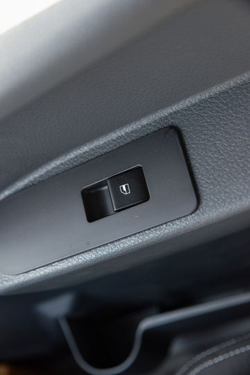 ����HOWO�Ῠ����M3 2.3L���� 148���� 6�� 3.85���Ű������ῨͼƬ