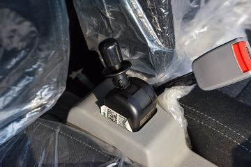 ����HOWO�Ῠ����M3 2.3L���� 148���� 6�� 3.85���Ű������ῨͼƬ