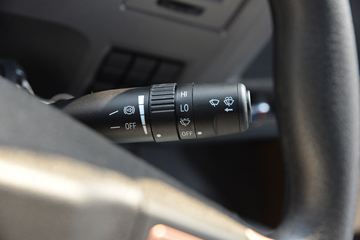 ����HOWO�Ῠ����M3 2.3L���� 148���� 6�� 3.85���Ű������ῨͼƬ