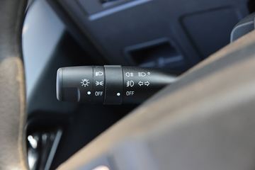 ����HOWO�Ῠ����M3 2.3L���� 148���� 6�� 3.85���Ű������ῨͼƬ