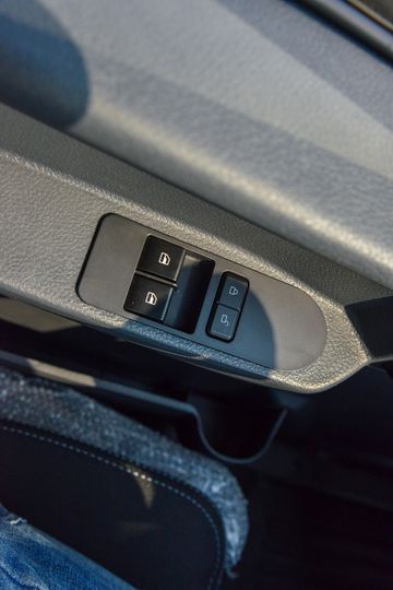 ����HOWO�Ῠ����M3 2.3L���� 148���� 6�� 3.85���Ű������ῨͼƬ
