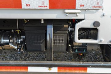 ����HOWO�Ῠ����M3 2.3L���� 148���� 6�� 3.85���Ű������ῨͼƬ