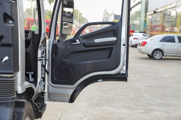 �������ATV 2.5L���� 165���� ������6�� ���ų����жʽ�ῨͼƬ