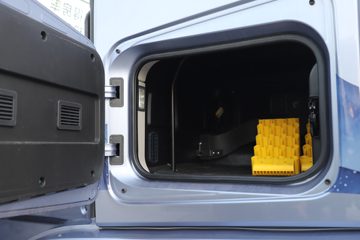 �������ó� ���KR 2026�� 7L���� 380���� 4X2 ��ʿ��10�� AMT�Զ��� �߶�˫�� 9.8����ʽ�ػ���ͼƬ