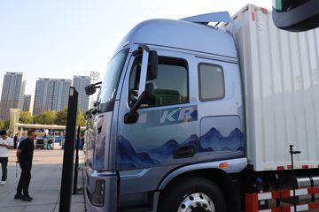�������ó� ���KR 2026�� 7L���� 380���� 4X2 ��ʿ��10�� AMT�Զ��� �߶�˫�� 9.8����ʽ�ػ���ͼƬ