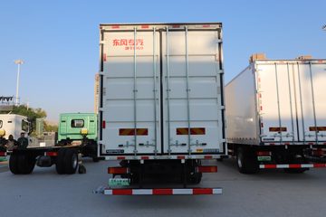 �������ó� ���KR 2026�� 7L���� 380���� 4X2 ��ʿ��10�� AMT�Զ��� �߶�˫�� 9.8����ʽ�ػ���ͼƬ