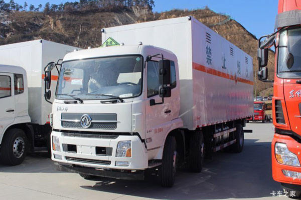 东风天锦爆破器材运输车