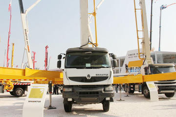 雷诺底盘 泵车&nbsp;泵车图片