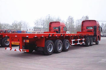 13米平板挂车&nbsp;平板式半挂车图片