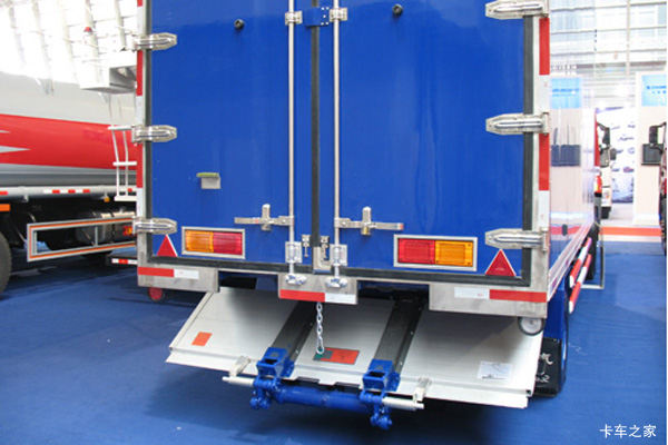 凯卓立折叠式尾板