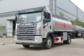湖北大运底盘&nbsp;油罐车图片