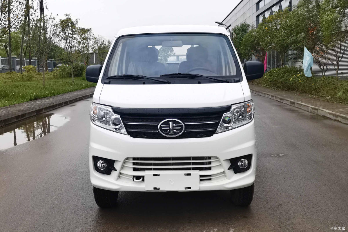 福瑞电动封闭厢货