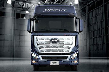 创虎XCIENT PRO&nbsp;牵引车图片