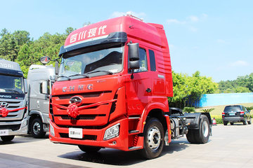 致道800W&nbsp;牵引车图片