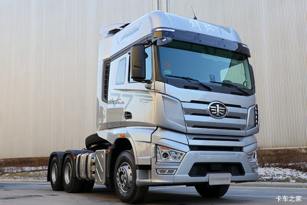 解放J7牵引车 解放J7牵引车