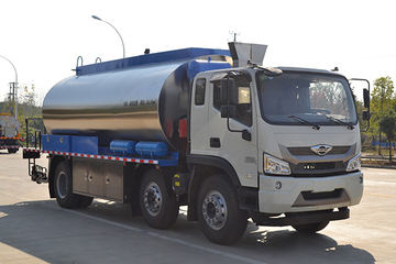 福田瑞沃底盘&nbsp;沥青洒布车图片