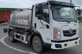 湖北大运锐胜洒水车/喷洒车图片