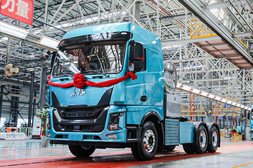 Q1&nbsp;电动牵引车图片