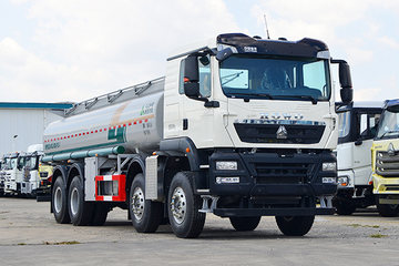 重汽豪沃(HOWO)底盘&nbsp;液体运输车图片