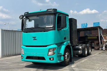 载合汽车Z2A电动牵引车
