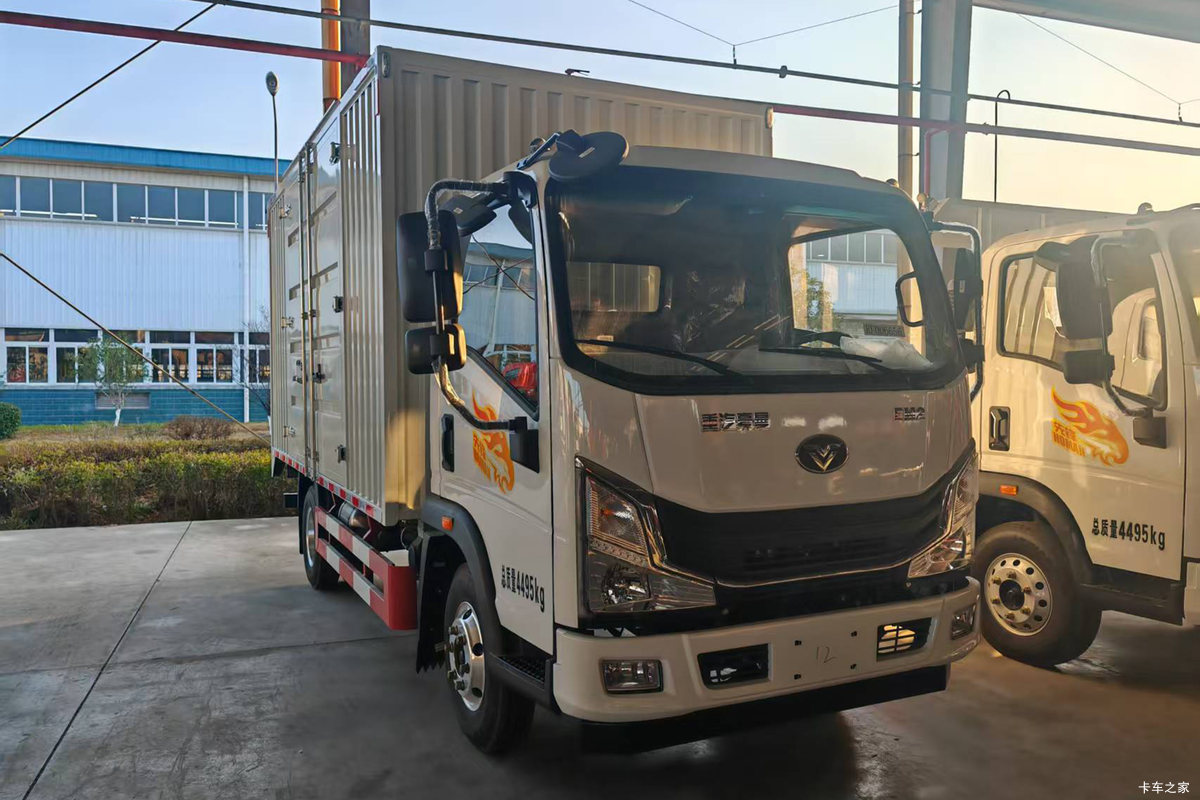 先锋EM3电动载货车