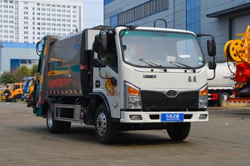 重汽豪曼勇士M1垃圾运输车