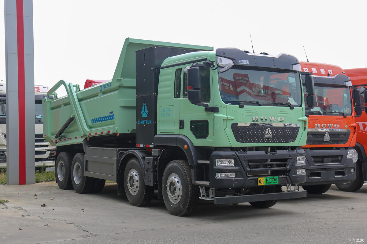 HOWO TX7电动自卸车