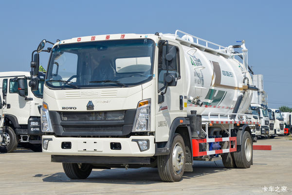 重汽济专(绿叶牌)重汽HOWO轻卡底盘吸污/吸粪车图片