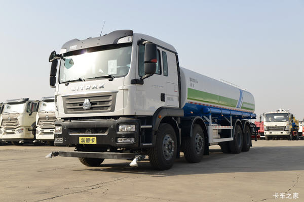 重汽济专(绿叶牌)重汽汕德卡底盘清洗车图片