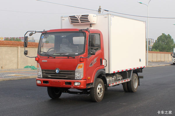 中国重汽成都商用车王牌7系冷藏车