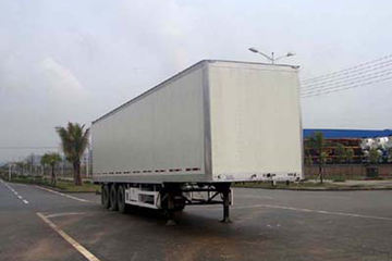 中集华骏12.5米系列厢式半挂车