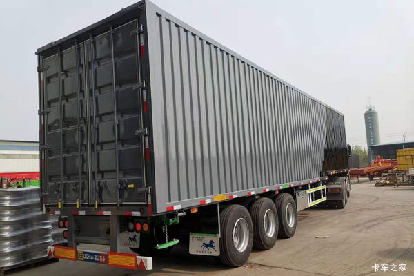 东华挂车厢式半挂车厢式半挂车图片