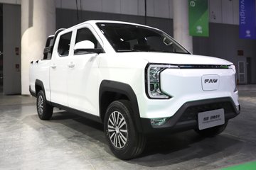 悦图&nbsp;电动皮卡图片