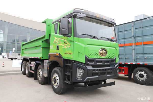 青岛解放鹰拓自卸车图片