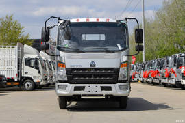 重汽HOWO轻卡悍将M平板运输车图片