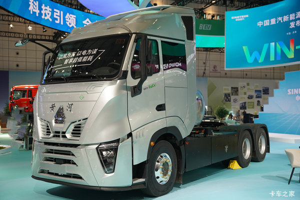 重汽黄河H7电动牵引车图片