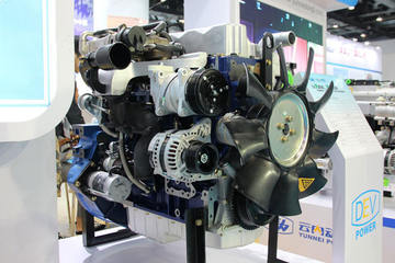 德威D40&nbsp;发动机图片