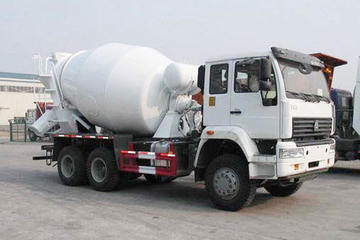 中国斯太尔底盘&nbsp;混凝土搅拌车图片