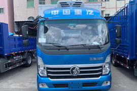 中国重汽成都商用车瑞狮冷藏车图片