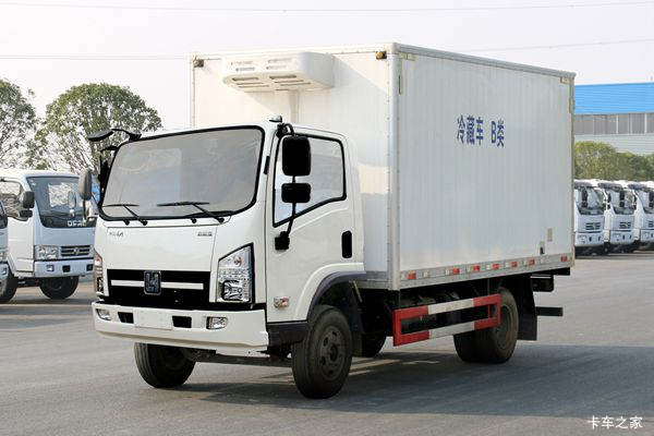 程力威牌航天凌河底盘冷藏车