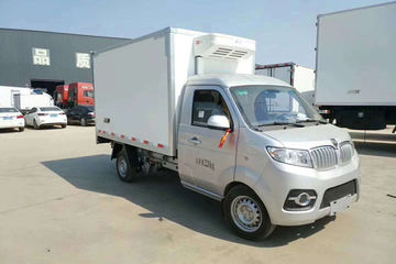 金杯底盘&nbsp;冷藏车图片